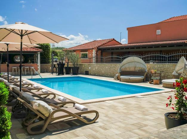 Apartments Antonia Sibenik Ngoại thất bức ảnh